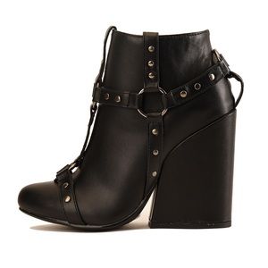 YRU Harness booties